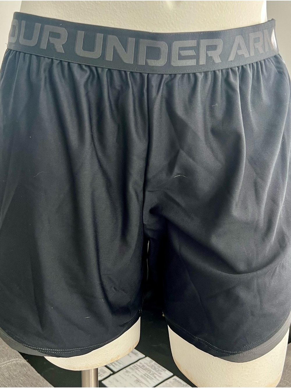 Under Armour Men’s Dark Gray Athletic Training Shorts